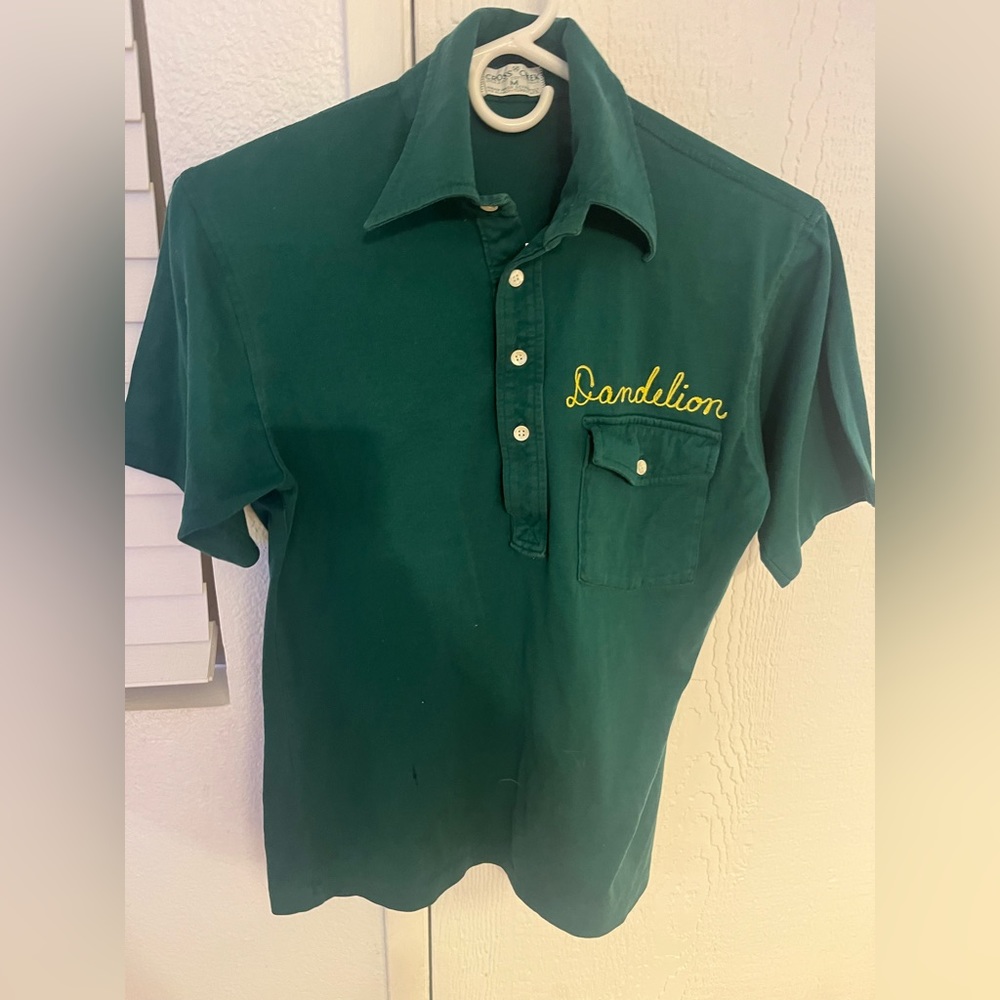 So cute short sleeve, collared t-shirt